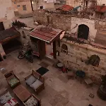 Cappadocia Balloon House 酒店 于尔居普