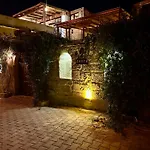 酒店 Cappadocia Balloon House 于尔居普