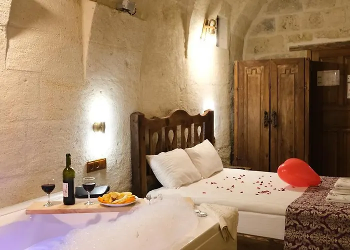 酒店 Cappadocia Balloon House 于尔居普